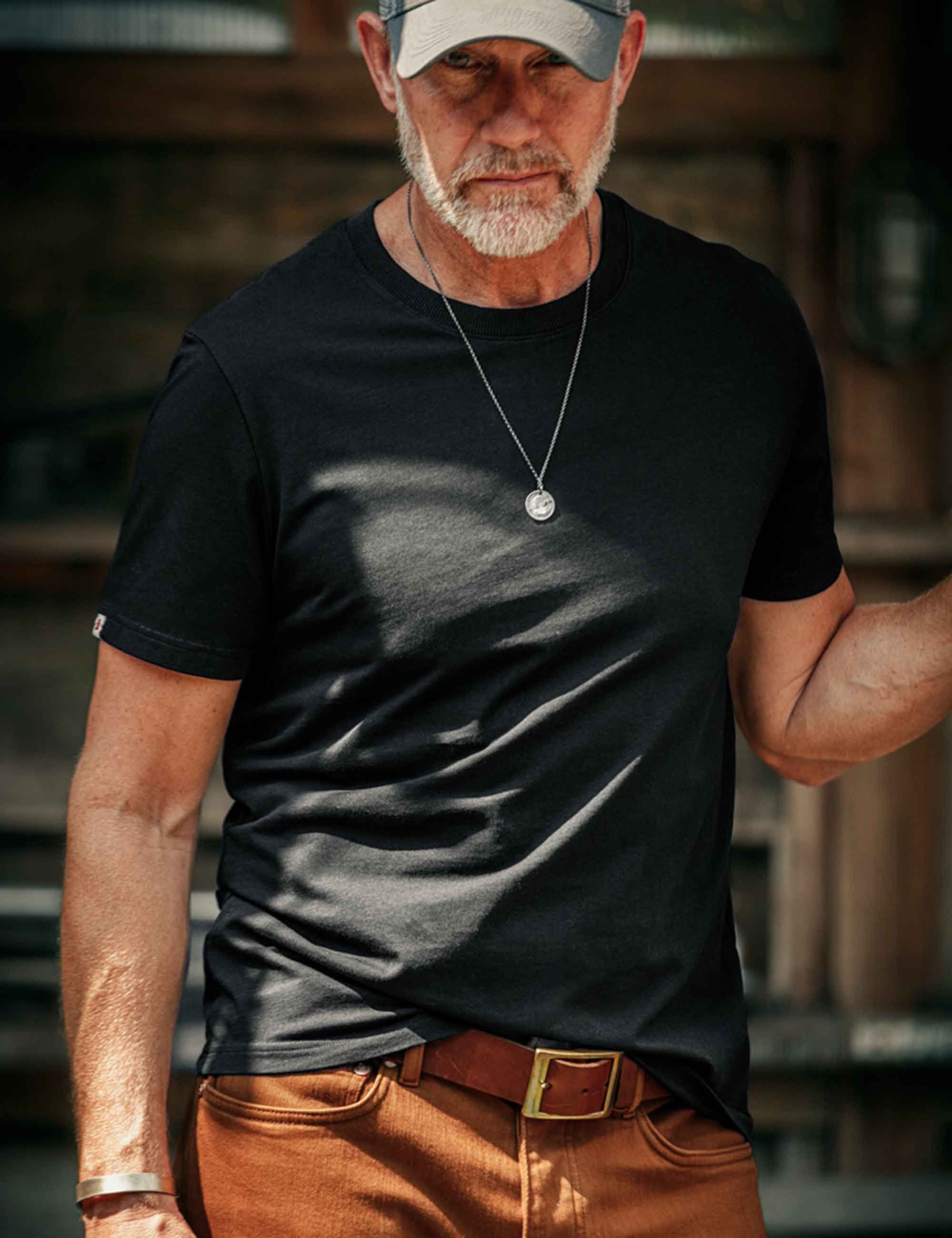Essentials T-Shirt - Black - Image 7