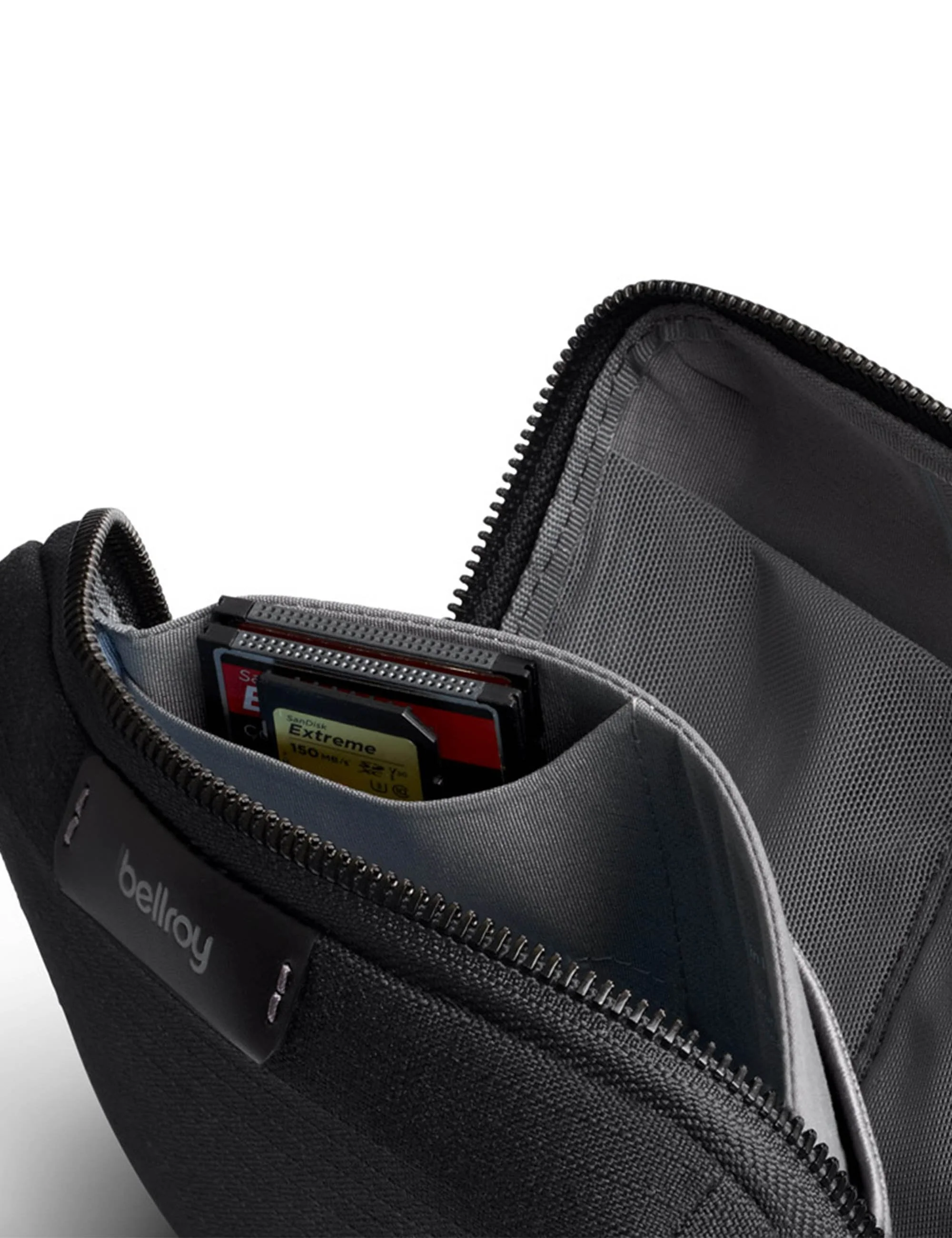 Tech Kit Compact - Black - Image 9