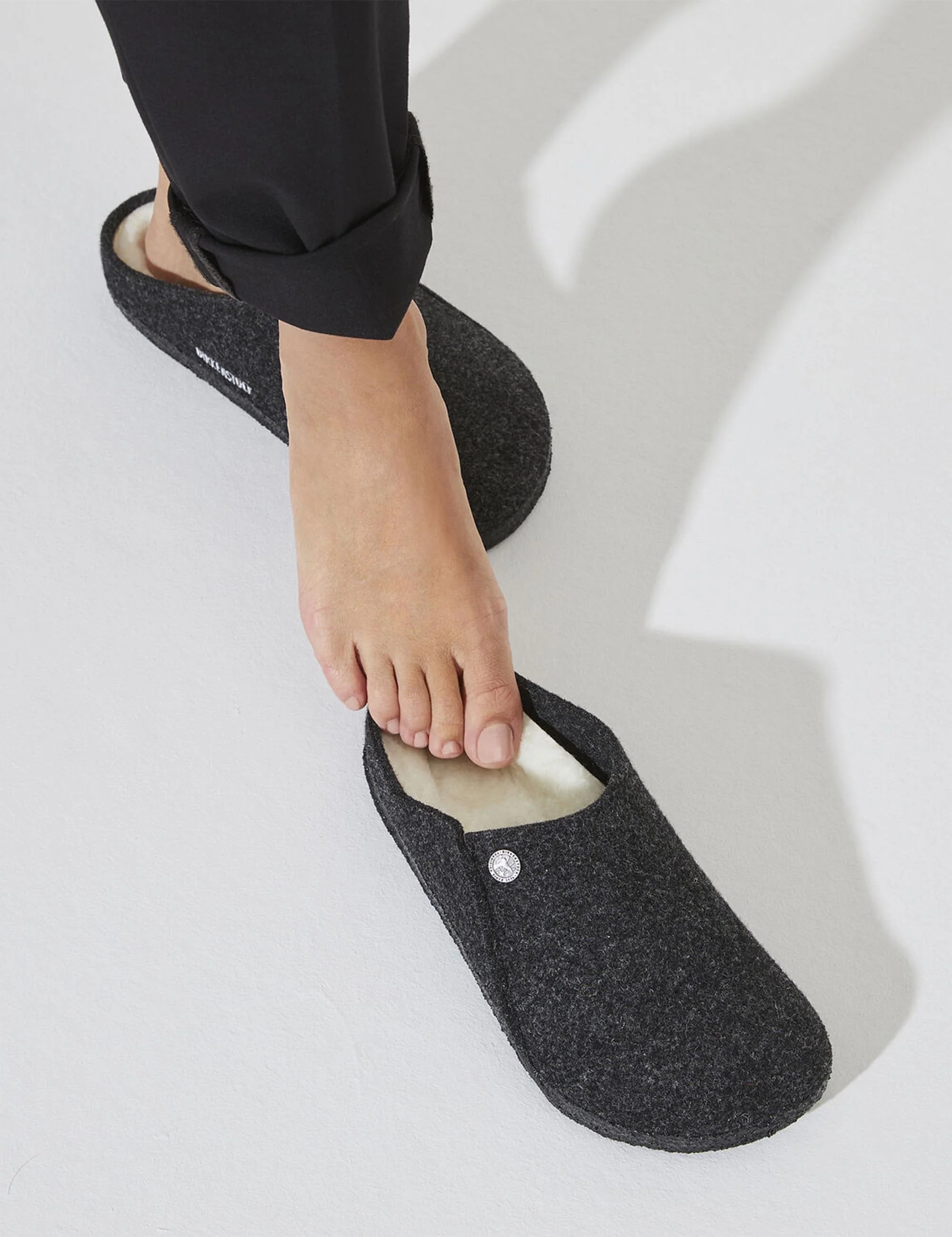 Women's Zermatt Shearling Slippers - Anthracite (Regular Fit) - Image 6
