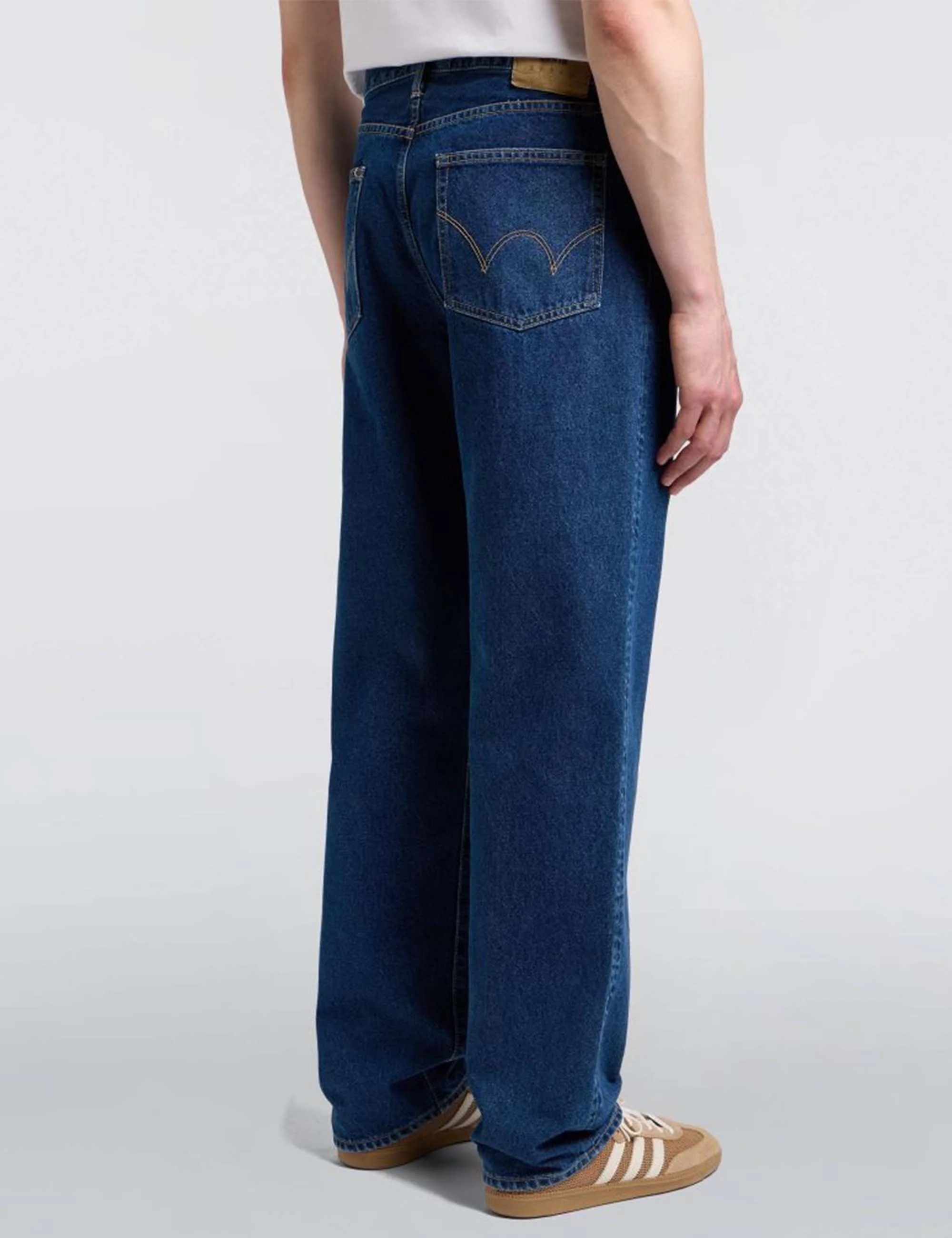 Loose Jeans - Blue, Mid Used Wash - Image 7