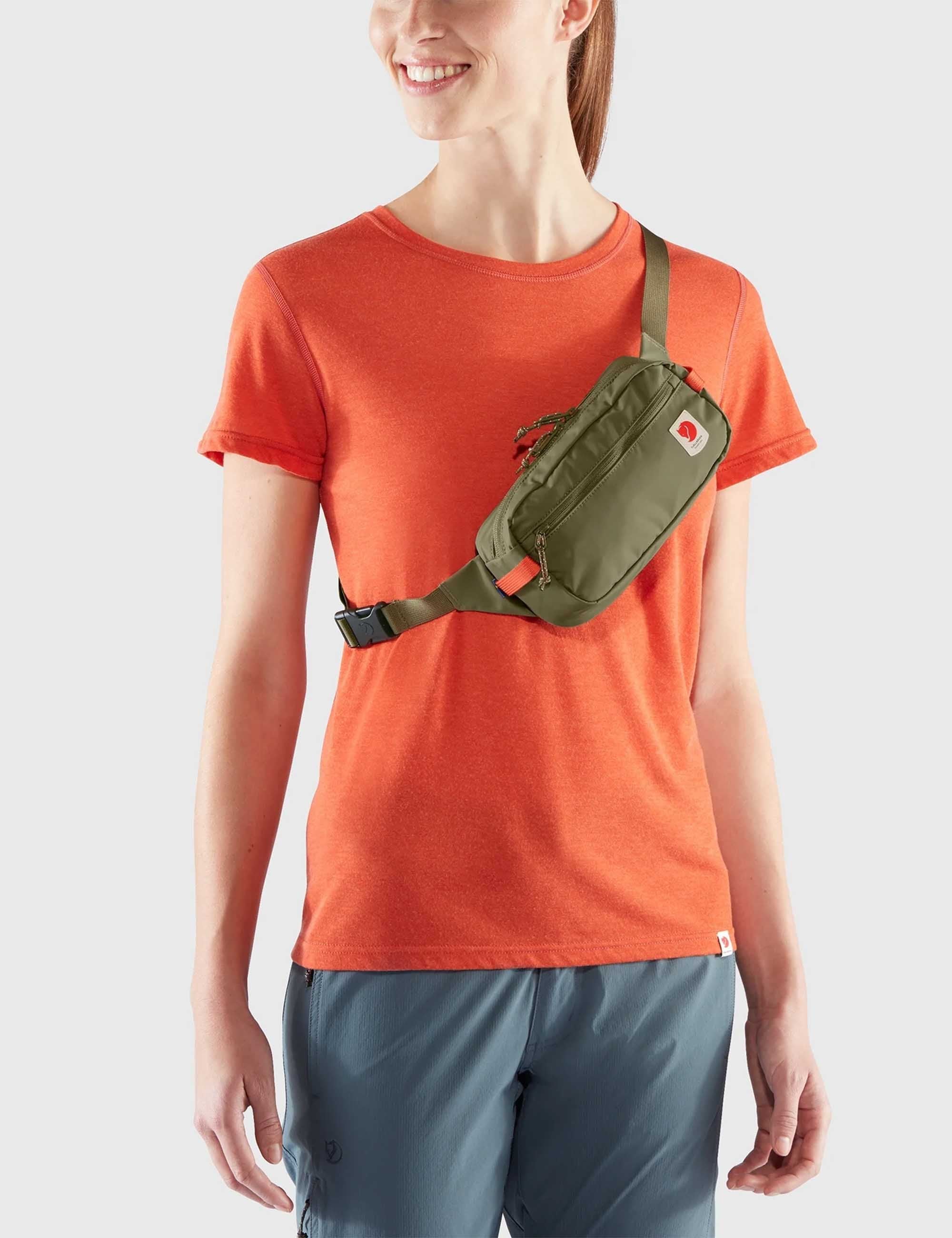 High Coast 1.5L Hip Pack - Dawn Blue - Image 3
