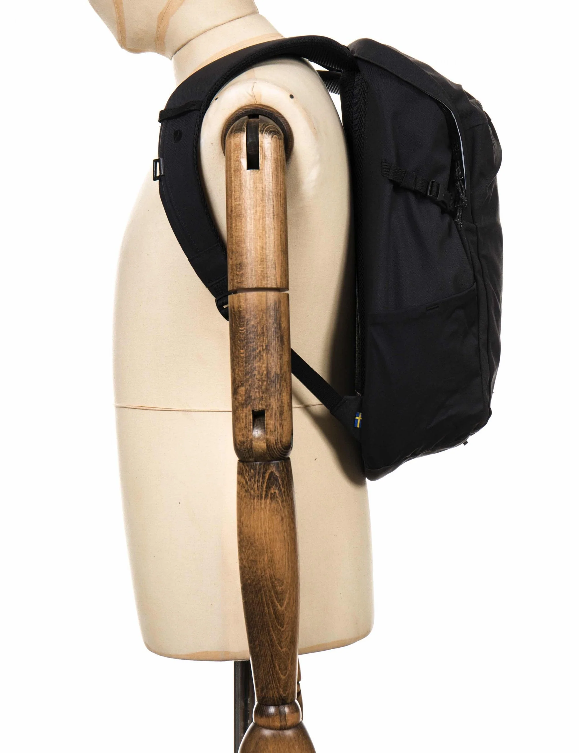 Ulvo 23L Backpack - Black - Image 4