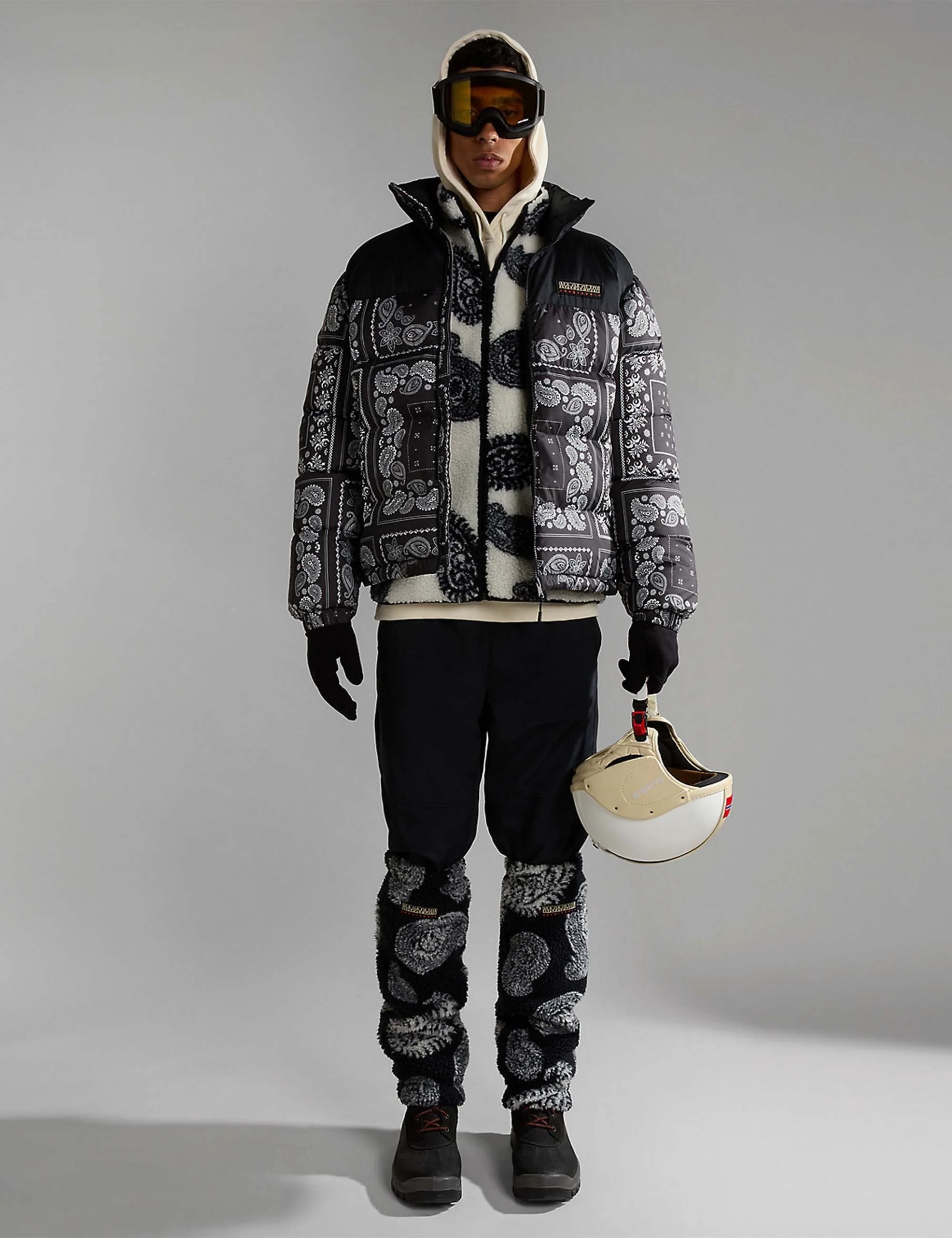 Paisley Puffer Jacket - Black - Image 6