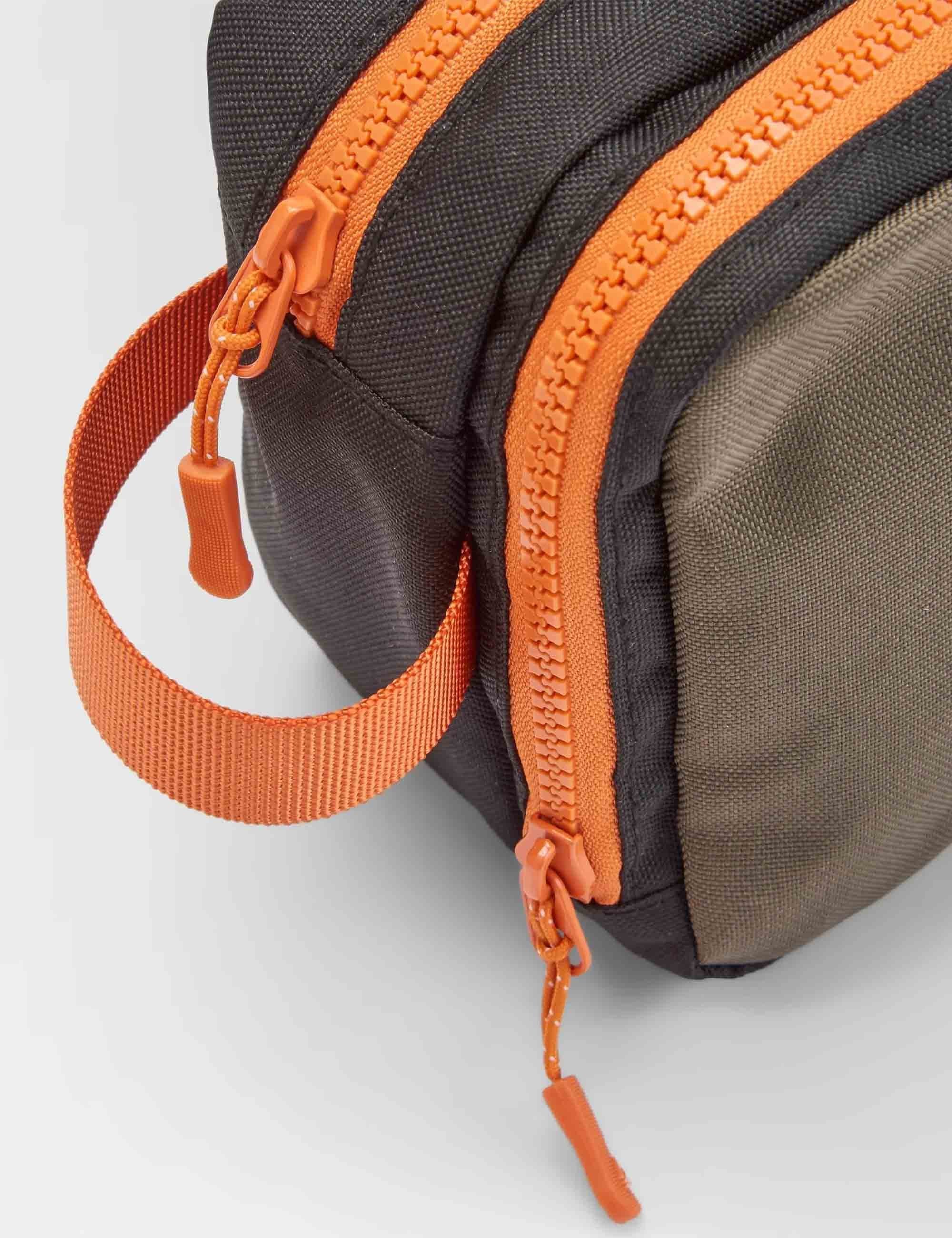 Travel Wash Kit - True Black/Khaki - Image 6
