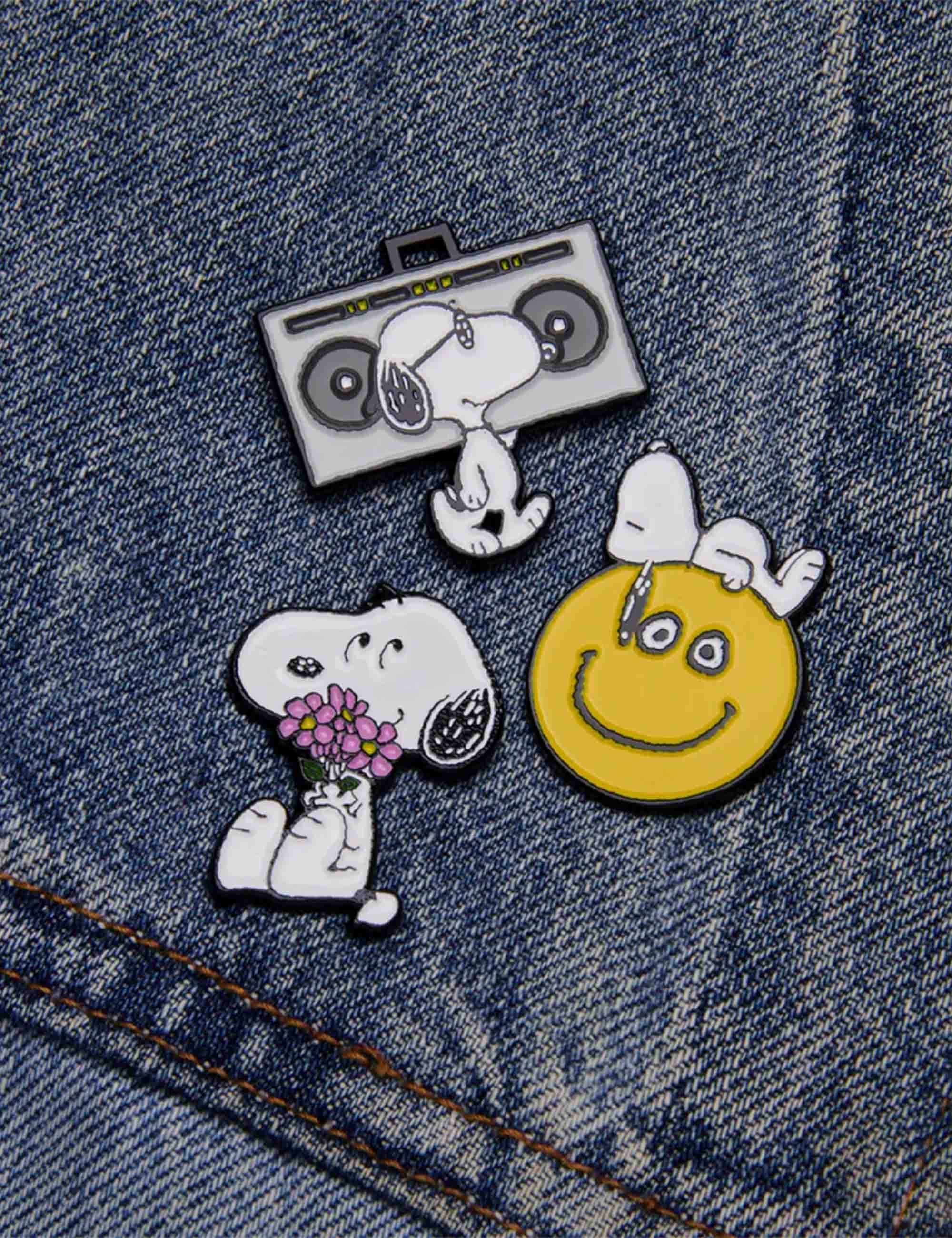 Snoopy Enamel Pin Badge - Good Vibes, Rainbow House - Image 3