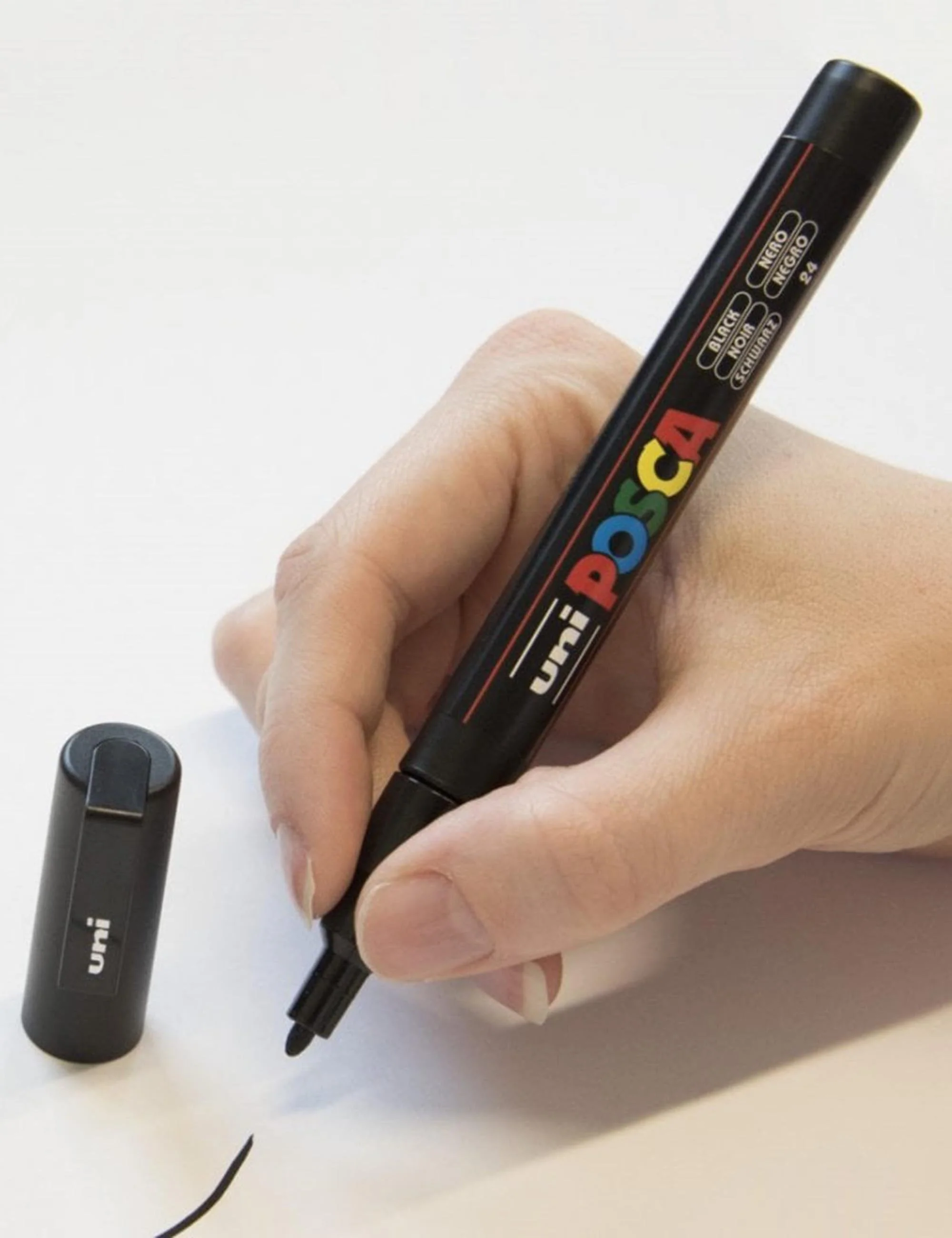 PC-3M (1.5mm) Paint Pen - Fuchsia - Image 4