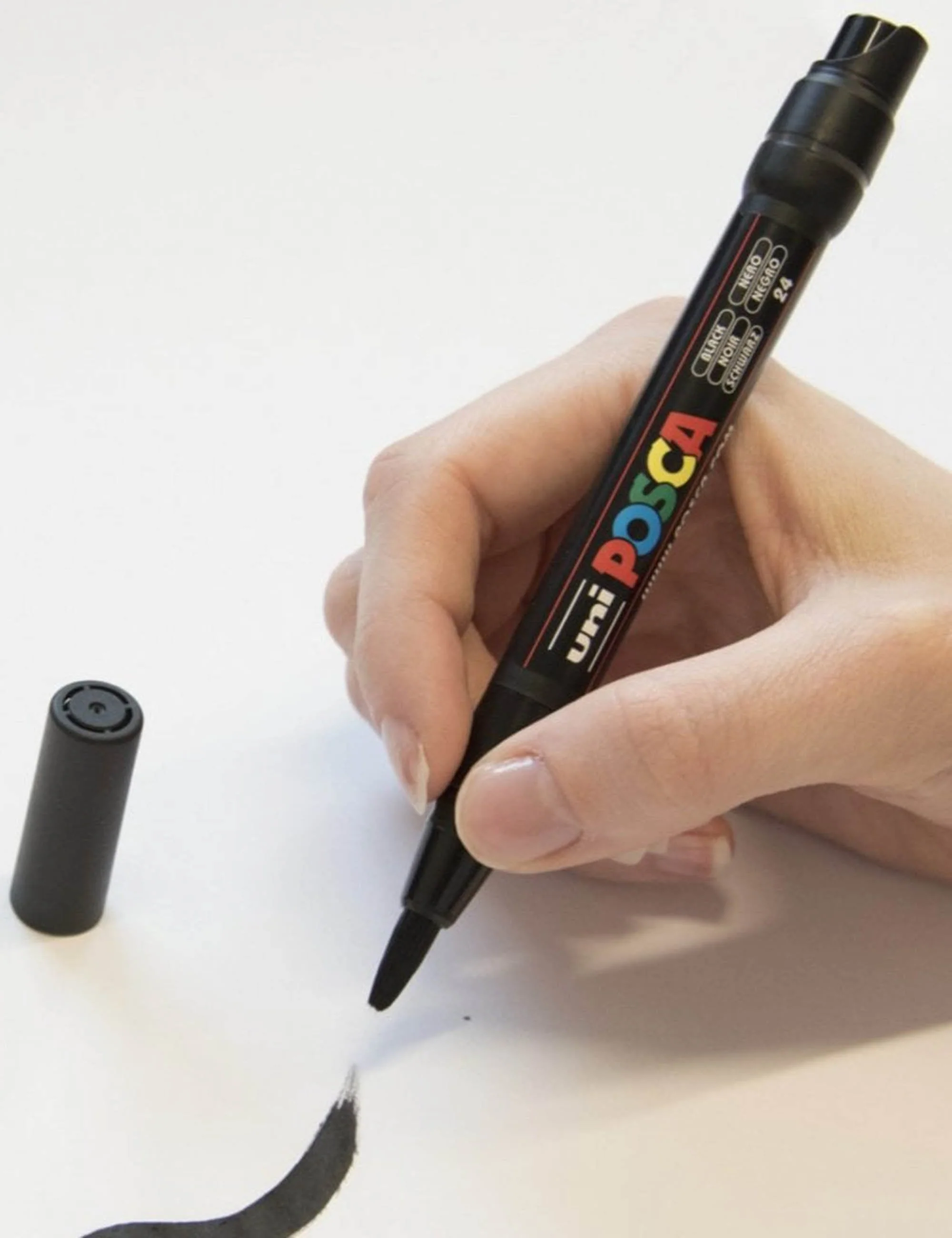 PCF-350 (Brush) Paint Pen - White - Image 4